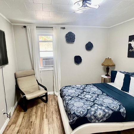 Cozy Buffalo Home-Sleeps 3 Lackawanna Esterno foto