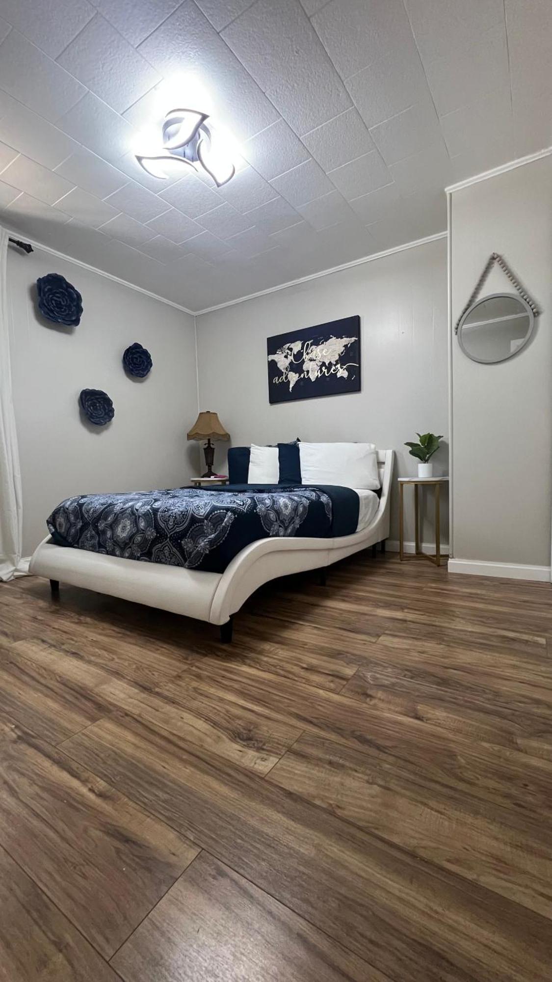 Cozy Buffalo Home-Sleeps 3 Lackawanna Esterno foto